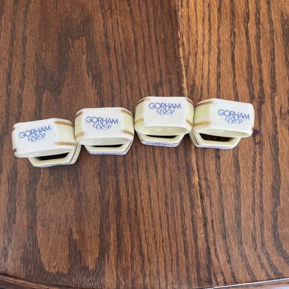 Set Of 8 Gorham Vintage Ivory Porcelain Napkin Rings with Gold Trim EUC